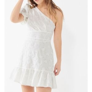 UO Claire Ruffle One-Shoulder Dress Sz L White